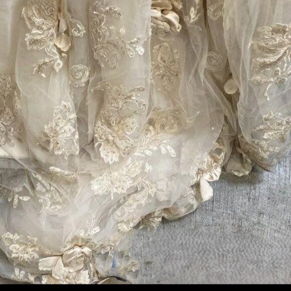 Maggie Sottero Haute Couture Rihanna Royale size 12 wedding gown - Picture 12 of 16